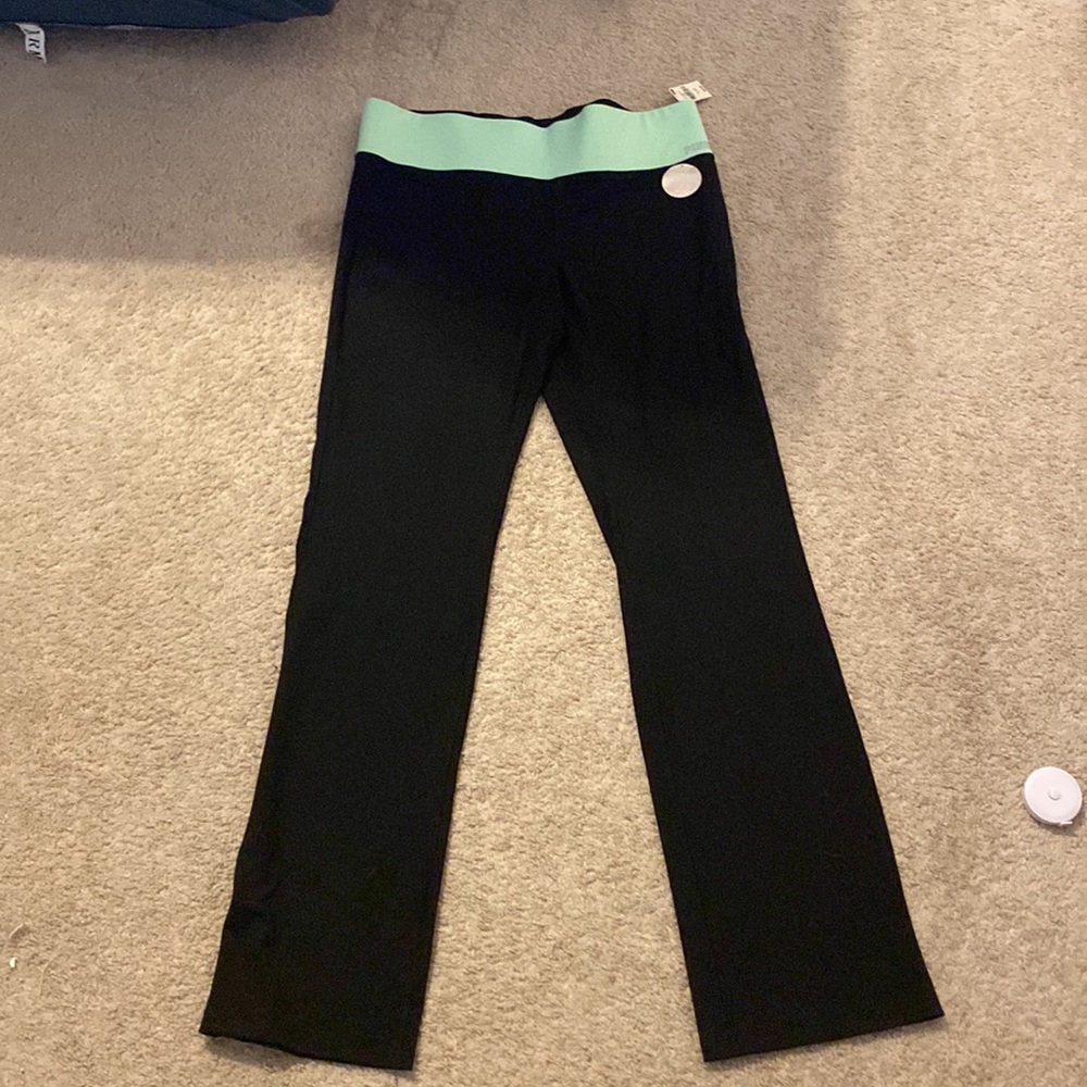 Victoria’s Secret black pants leggings stretch reversible large NWT NEW